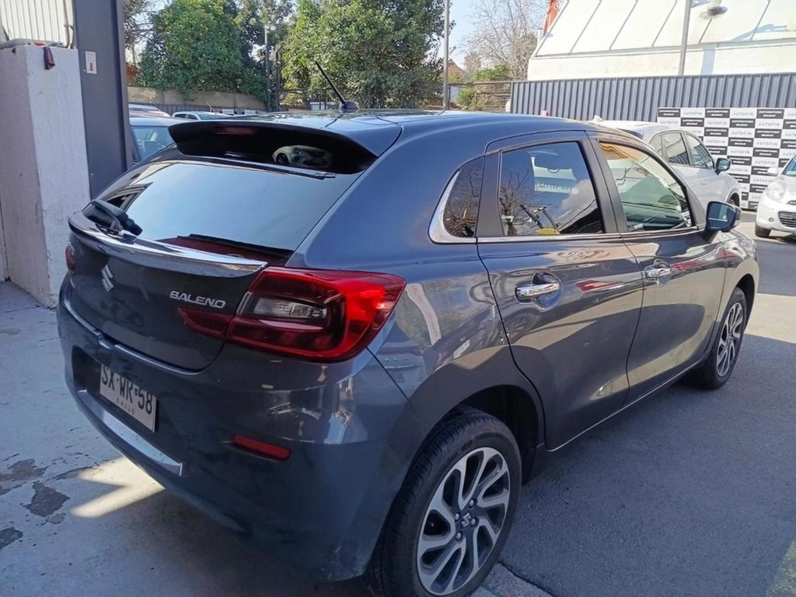 Suzuki BALENO GLX 2023 - Foto 4 de 9