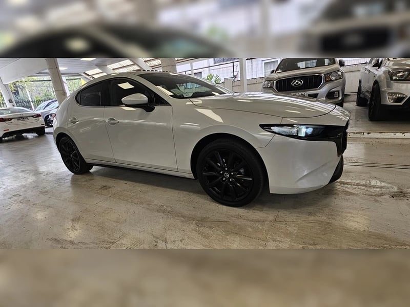 Mazda 3 SPORT CORE AT 2025 2025 - Imagen 7 de 15