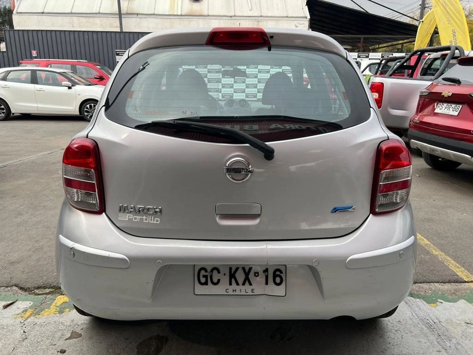 Nissan MARCH gl 2014 - Imagen 6 de 12