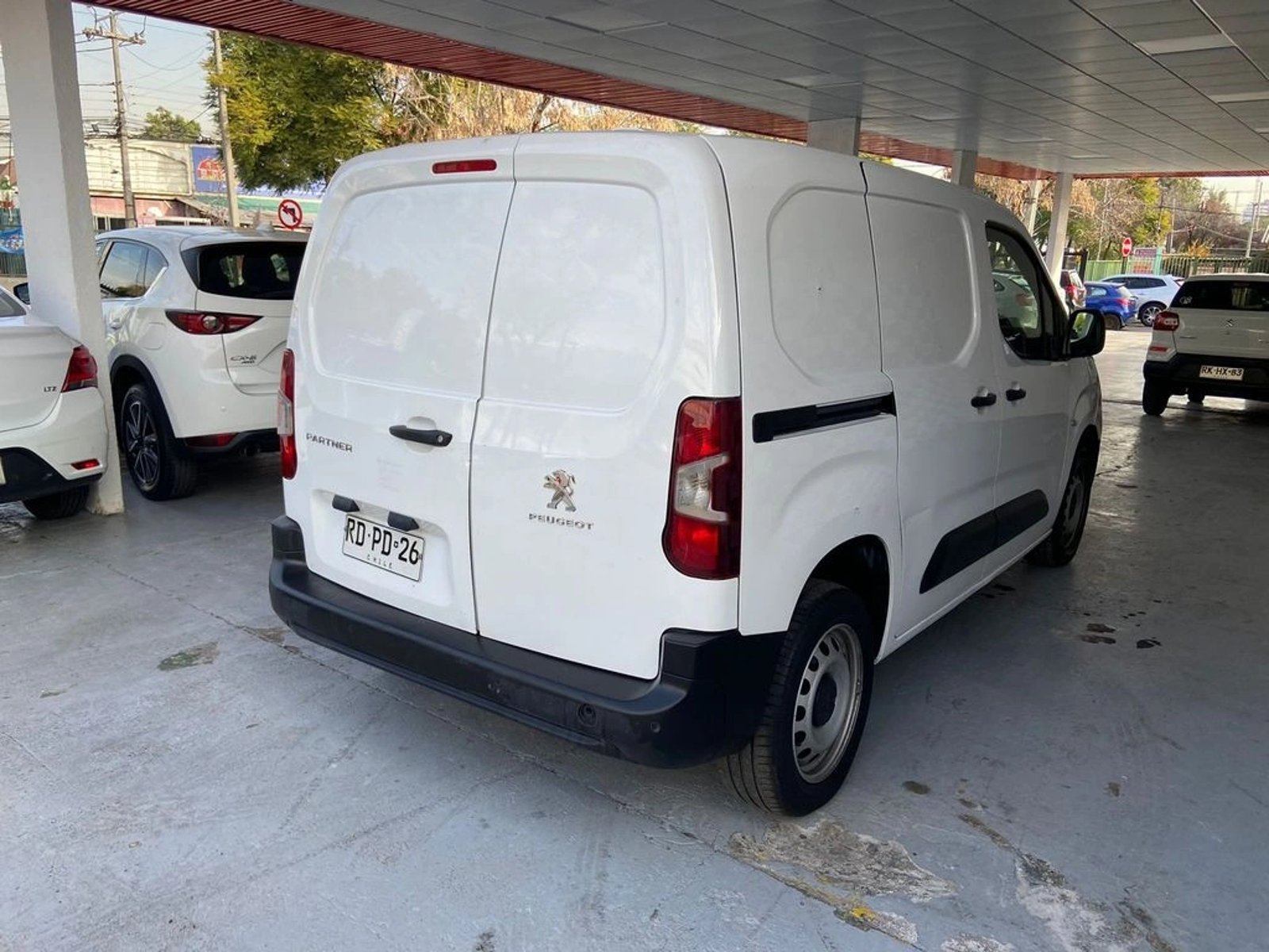 PEUGEOT PARTNER 1.6 MT AC 2AB BT DIESEL 2021 - Imagen 6 de 17