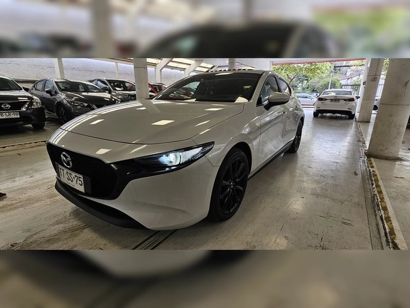 Mazda 3 SPORT CORE AT 2025 2025 - Imagen 9 de 15
