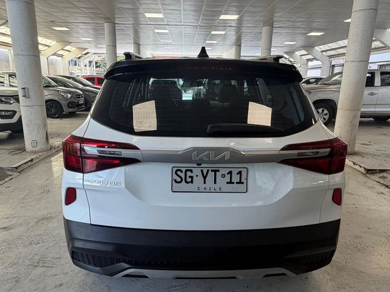 Kia SELTOS MPI 6MT 2023 - Foto 5 de 12