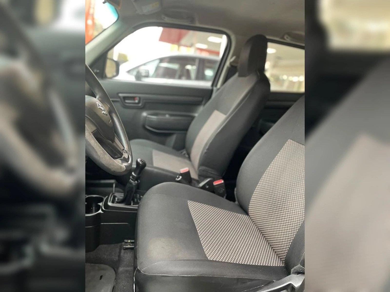 Suzuki S-PRESSO GLX 2023 - Imagen 7 de 13