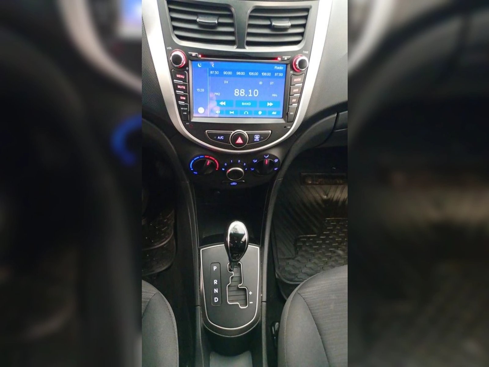 Hyundai ACCENT RB GL 1,6 AUT 2017 - Imagen 16 de 20