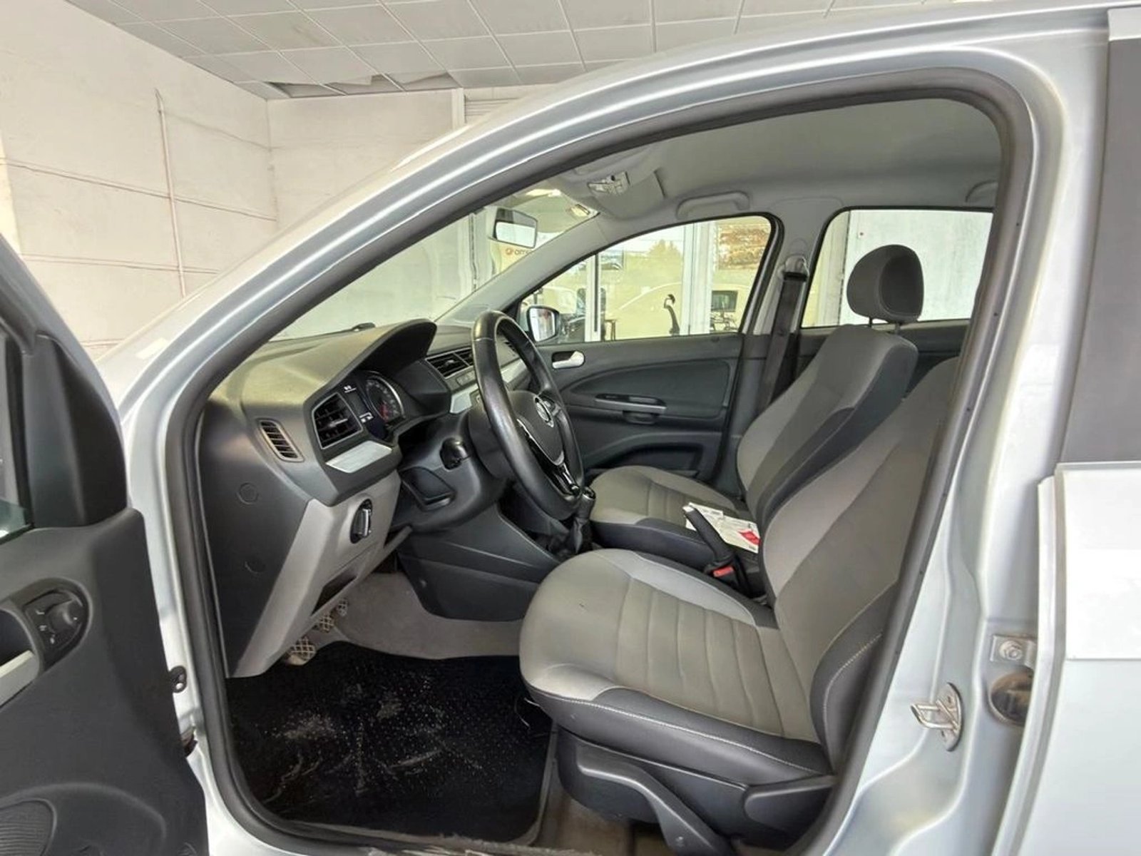 VOLKSWAGEN GOL HB 1.6 2022 - Imagen 10 de 14