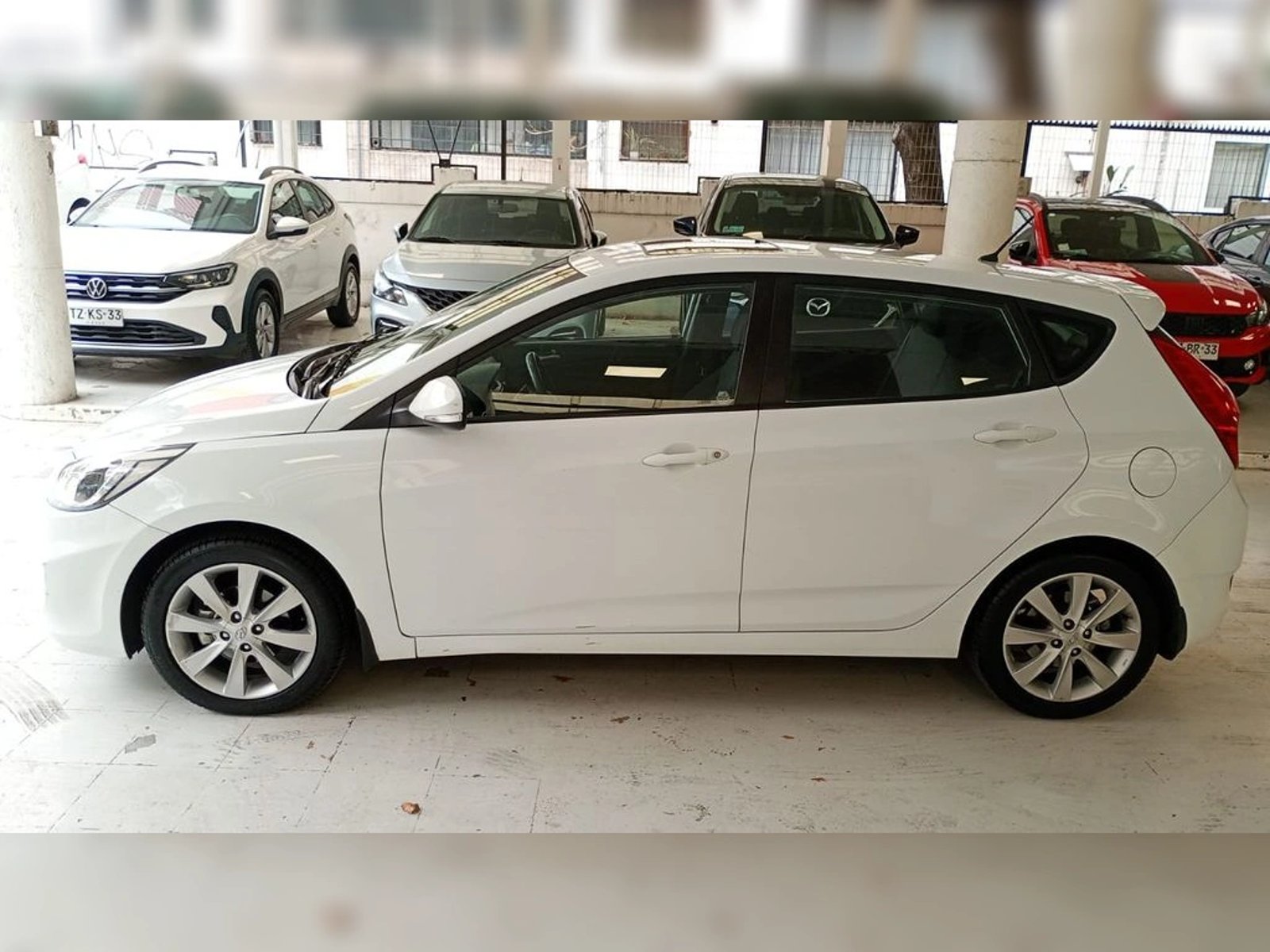 Hyundai ACCENT RB GL 1,6 AUT 2017 - Imagen 6 de 20