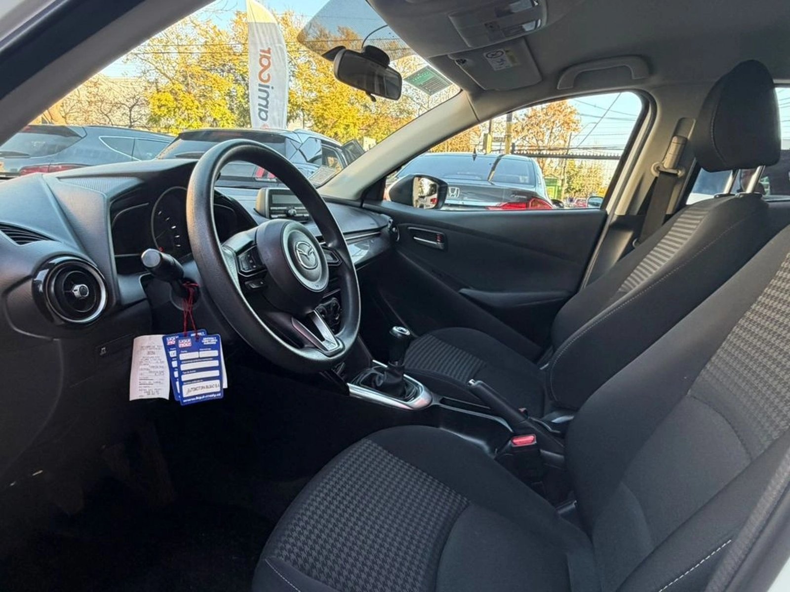 Mazda 2 SPORT SPORT HB 2019 - Imagen 8 de 11