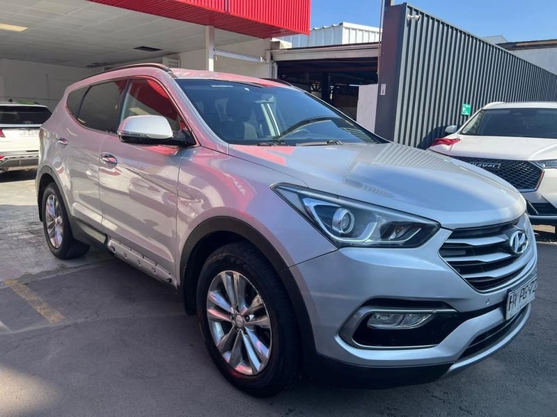 Hyundai SANTA FE SANTA FE 2.4 DM WGN GLS AT 4X4 2016 - Imagen 7 de 10
