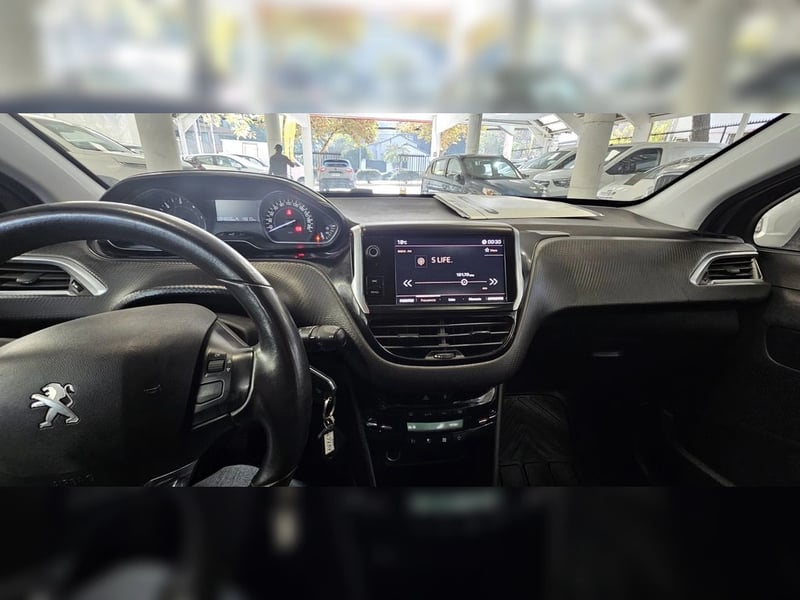 Peugeot 208 PEUGEOT 2008 ACTIVE BLUEHDI 1.6 2019 - Imagen 16 de 18