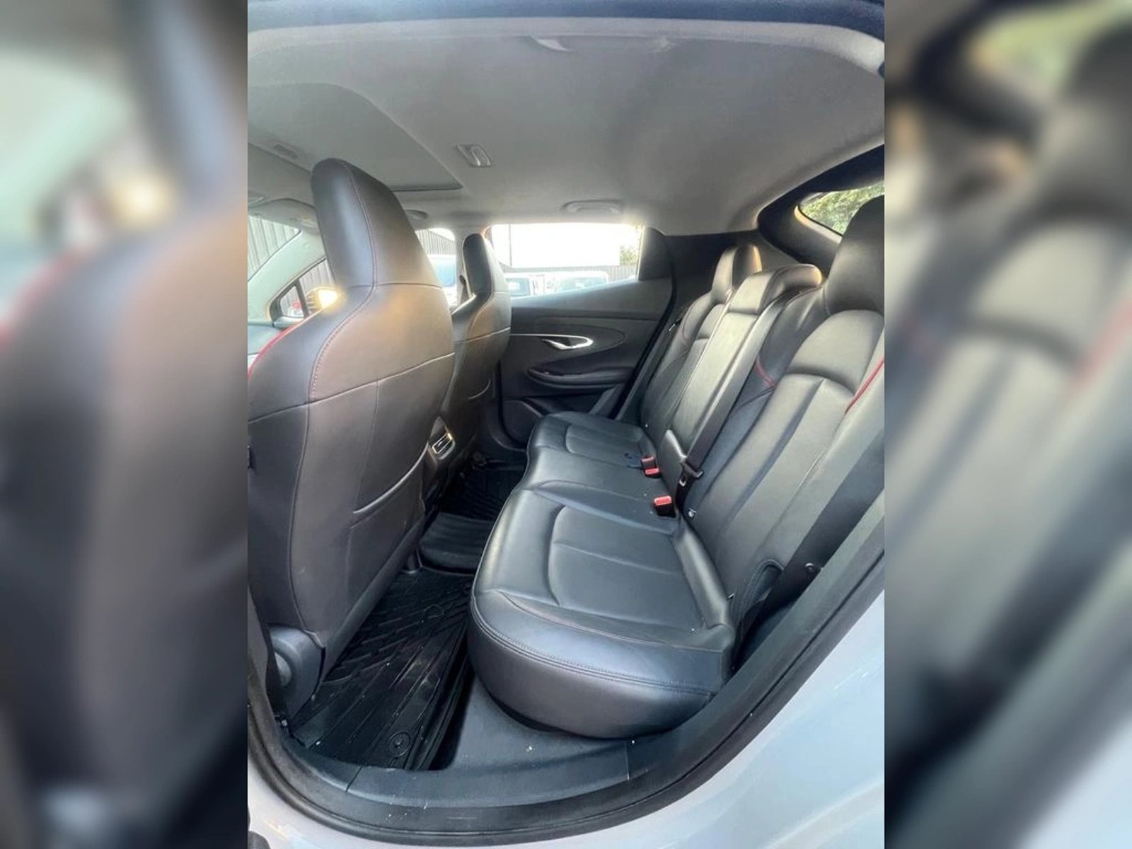 CHANGAN UNI-T LUXURY 1.5 AUT 2024 - Imagen 12 de 15