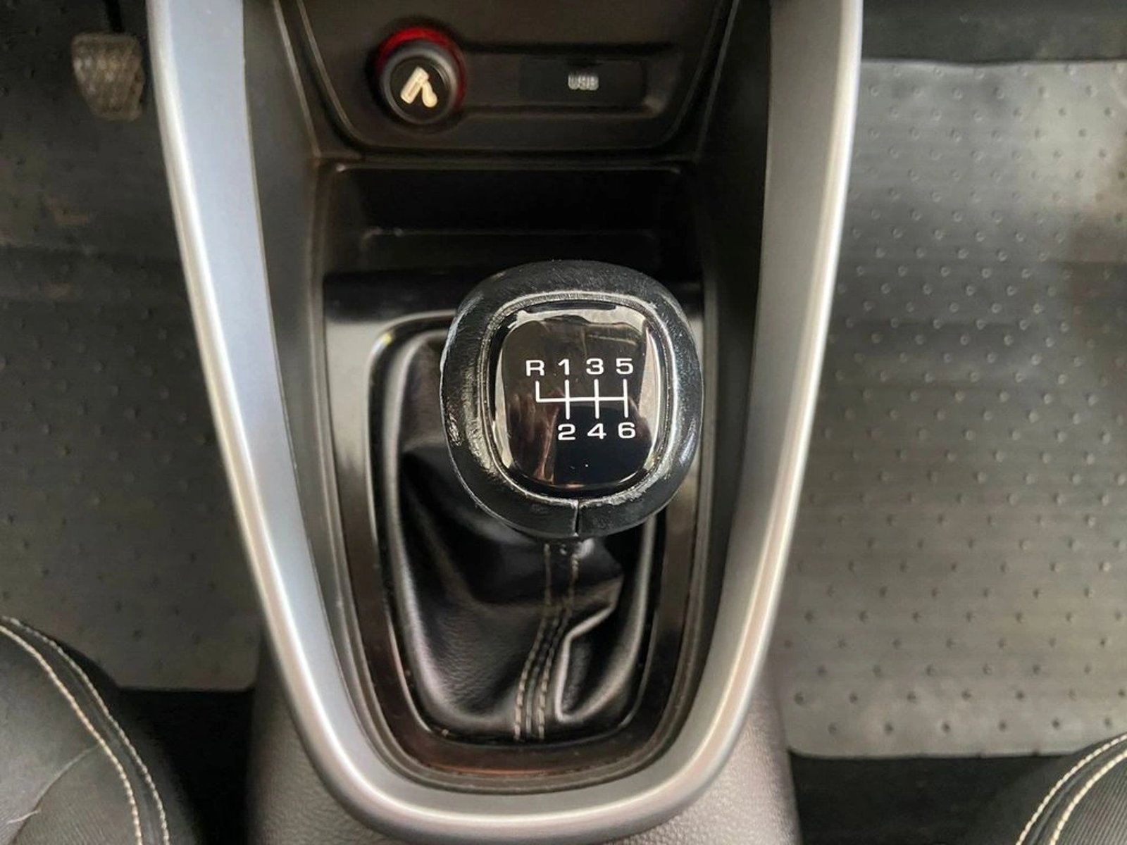 CHEVROLET GROOVE 1.5 MT AC 2AB BT 2021 - Imagen 13 de 20