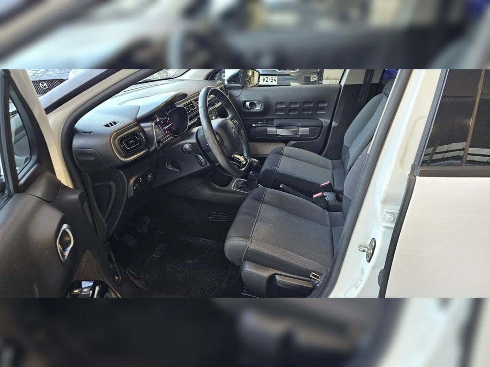 Citroën C3 BLUEHDI 1.5 2020 - Foto 5 de 19