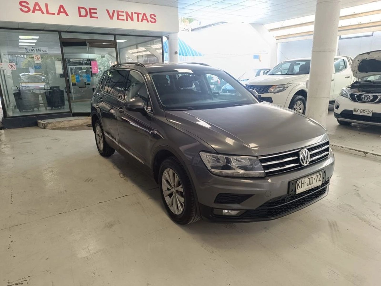 VOLKSWAGEN TIGUAN TSI 1.4 AUT 2018 - Imagen 3 de 14