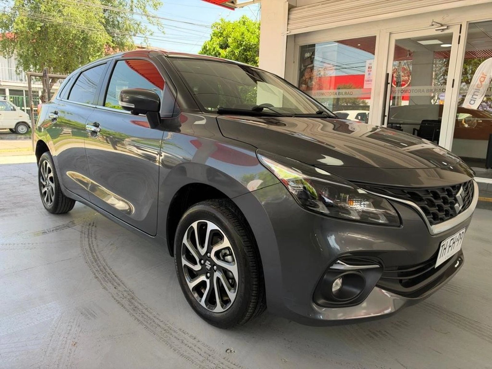 Suzuki BALENO GLX 2024 - Foto 2 de 14
