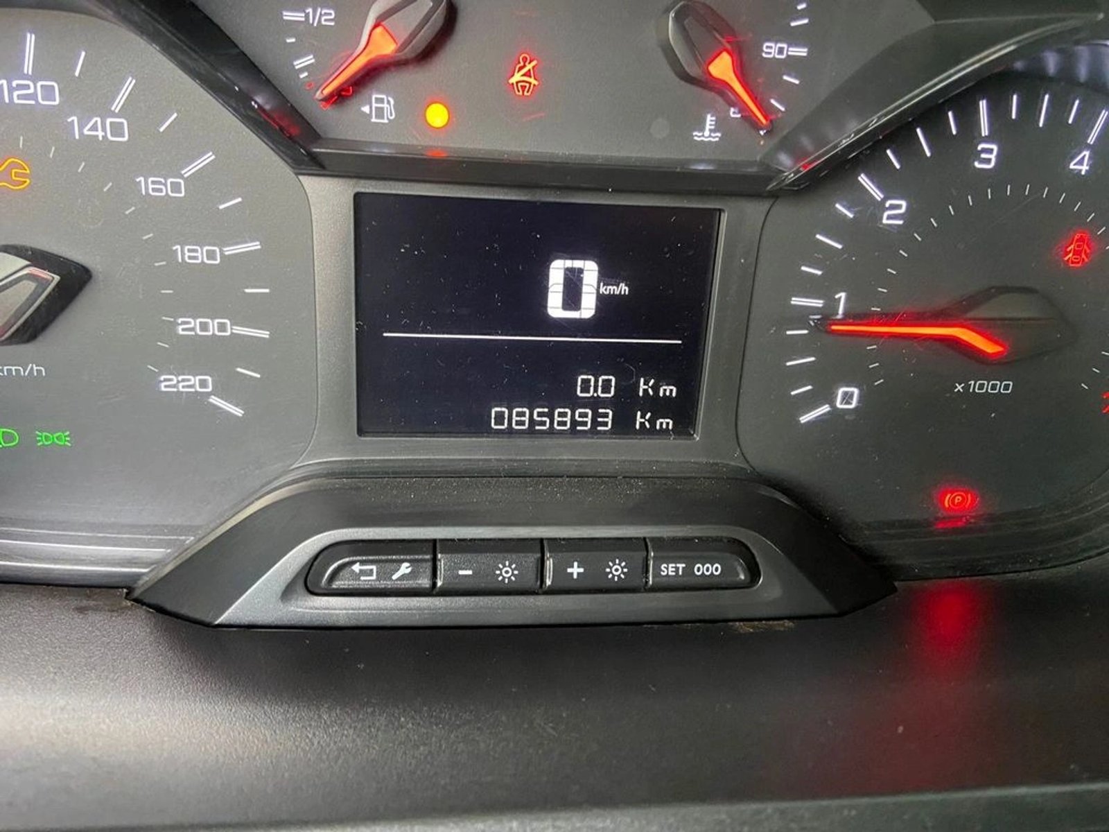 PEUGEOT PARTNER 1.6 MT AC 2AB BT DIESEL 2021 - Imagen 15 de 17