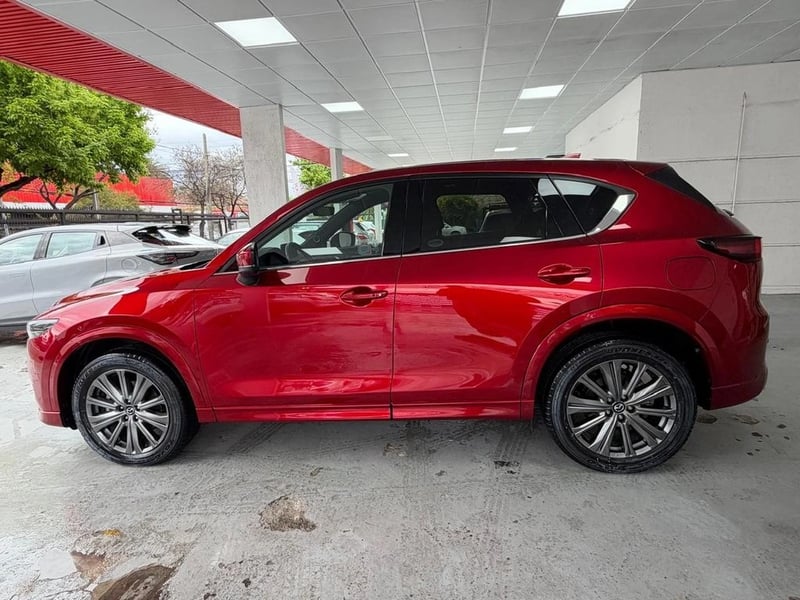 Mazda CX-5 SIGNATURE 2025 - Imagen 6 de 9