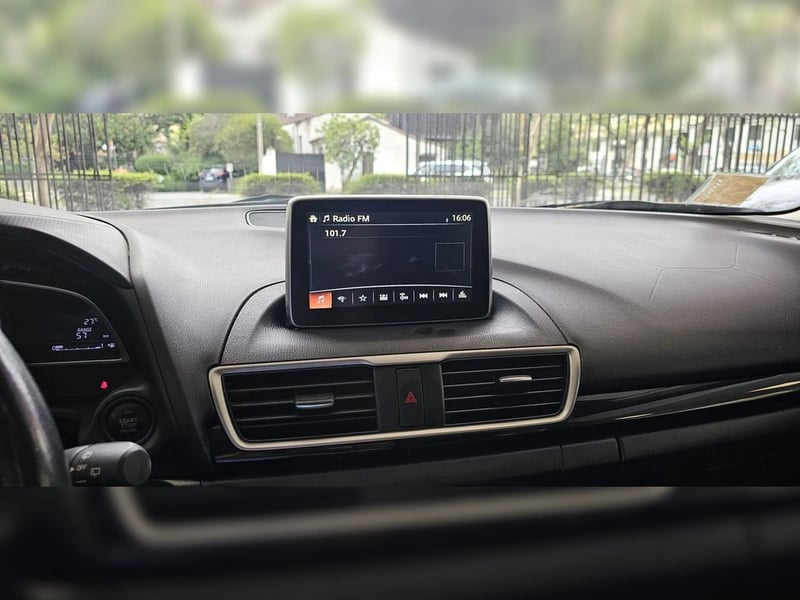 Mazda 3 SPORT 3 sport hb 2.0 2016 - Imagen 15 de 20