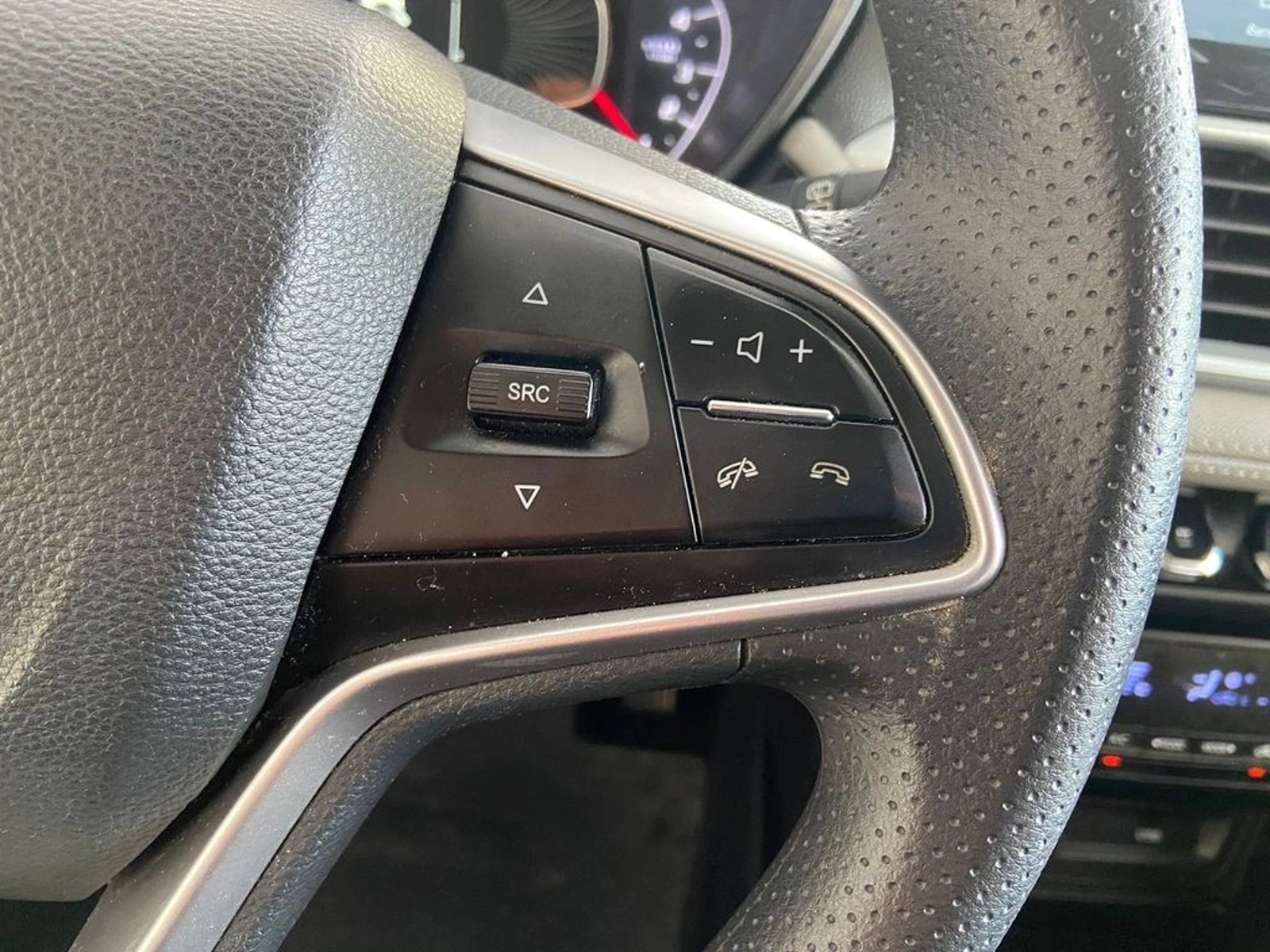 CHEVROLET GROOVE 1.5 MT AC 2AB BT 2021 - Imagen 12 de 20