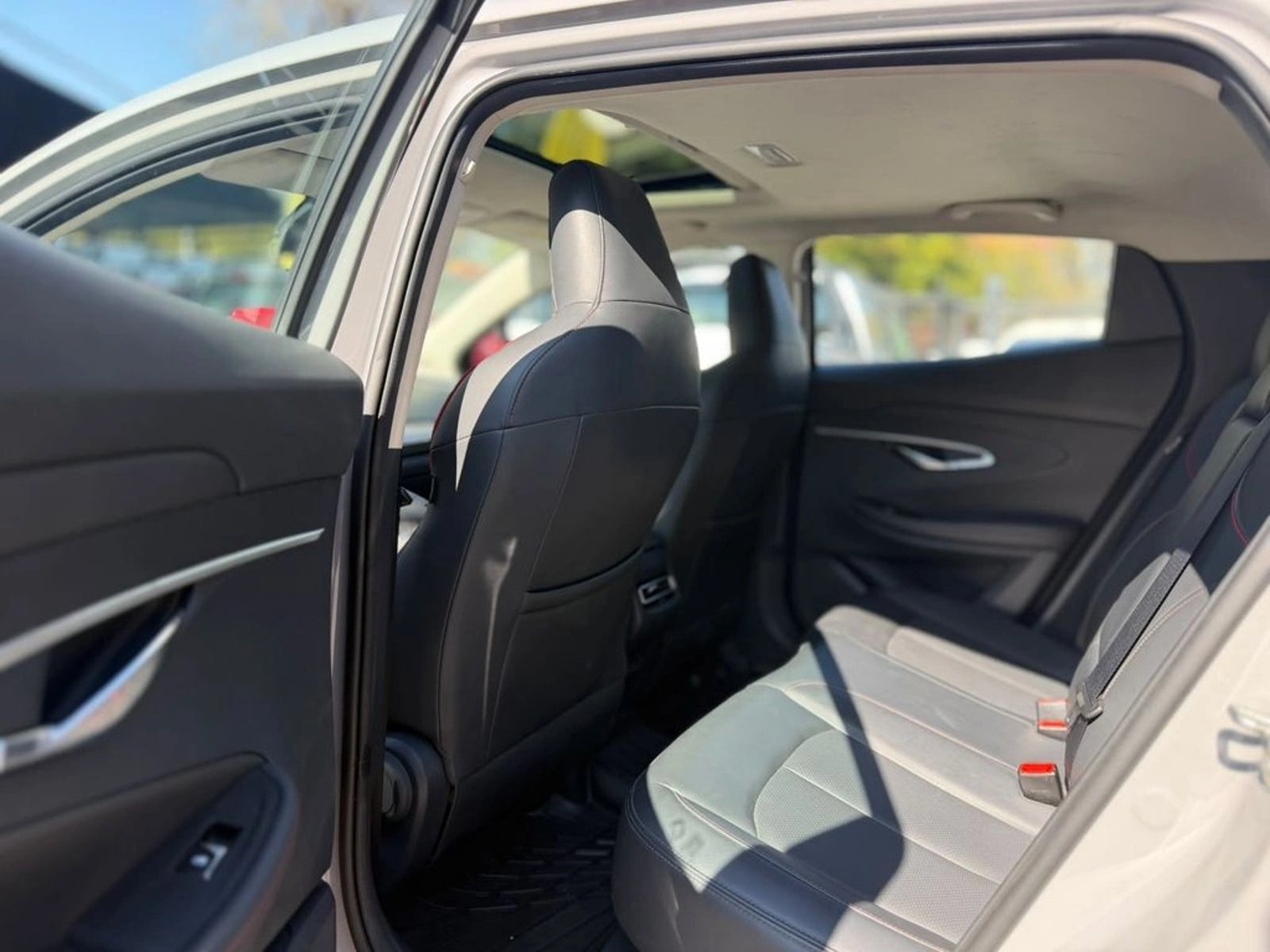 Changan UNI-T LUXURY 2024 - Imagen 8 de 10