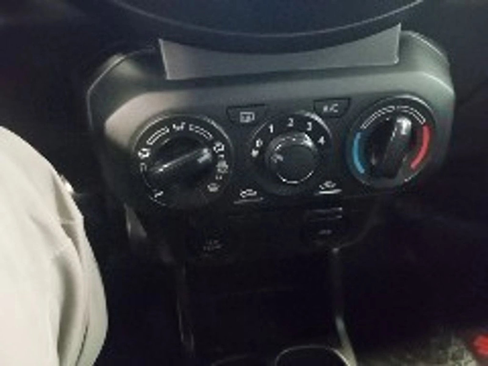 SUZUKI S-PRESSO SPRESSO 1.0 GLX PLUS MT 2023 - Imagen 12 de 12