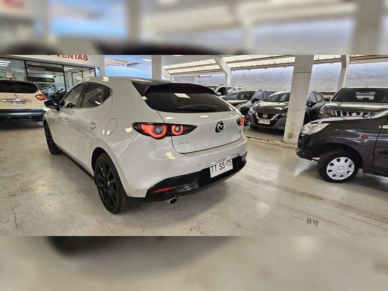 Mazda 3 SPORT CORE AT 2025 2025 - Imagen 3 de 15