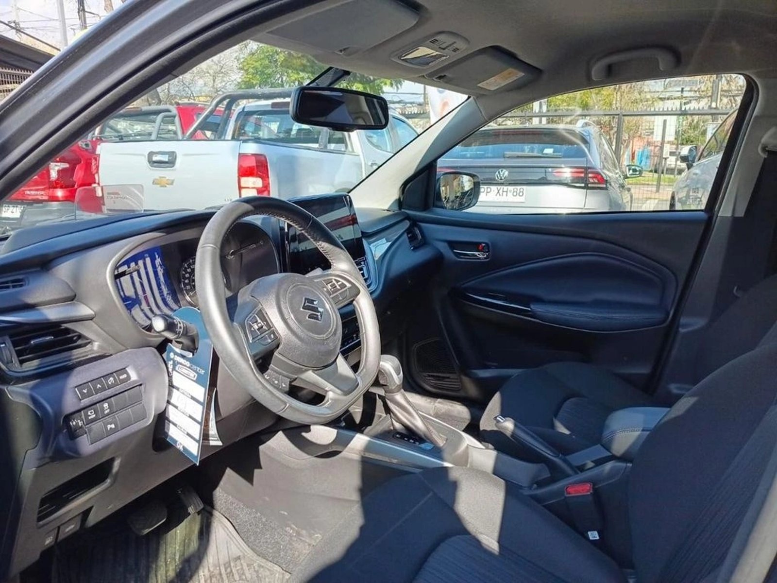 Suzuki BALENO GLX 2023 - Imagen 7 de 9