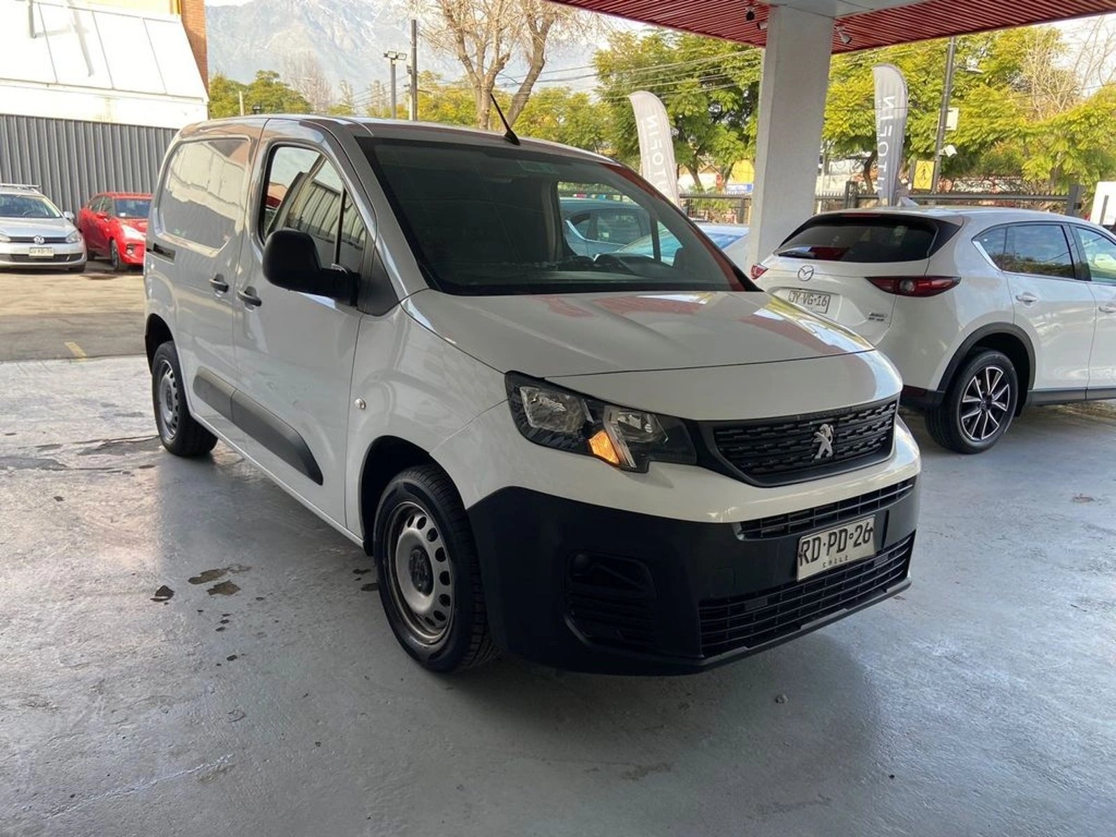 Peugeot PARTNER 1.6 MT AC 2AB BT DIESEL 2021 - Foto 3 de 17