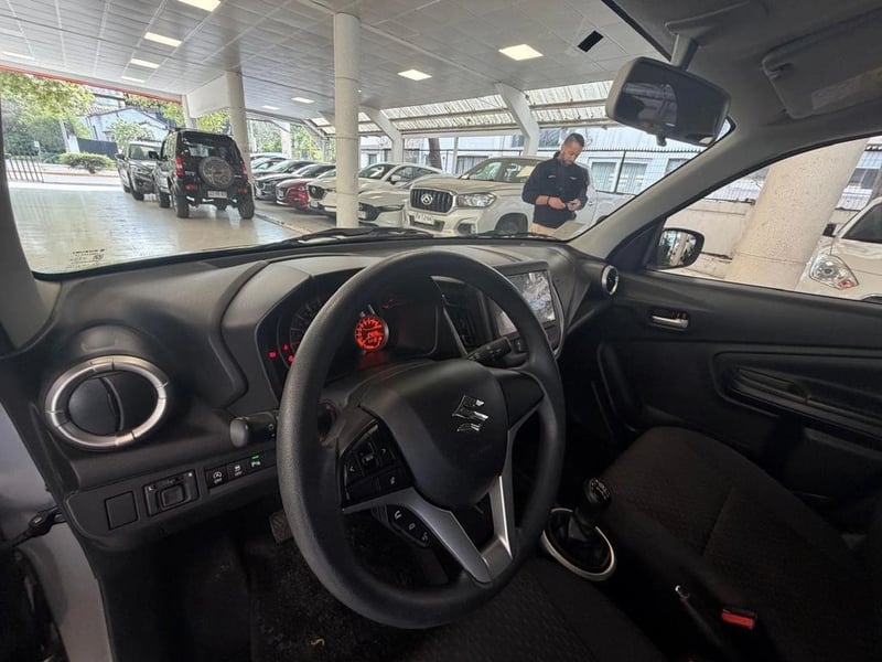 Suzuki CELERIO MT 1.0 2023 - Imagen 8 de 12