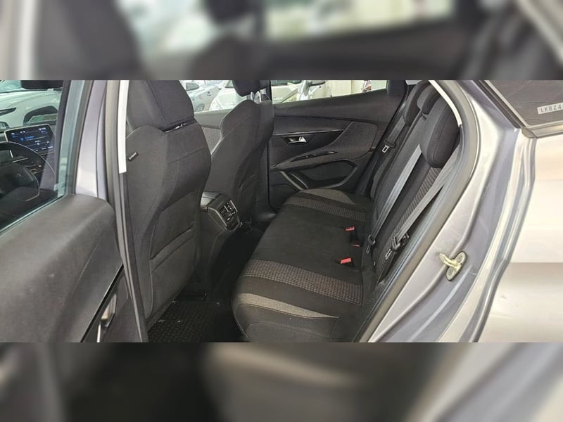 Peugeot 3008 1.5 ACTIVE MT DIESEL 2019 - Imagen 18 de 20