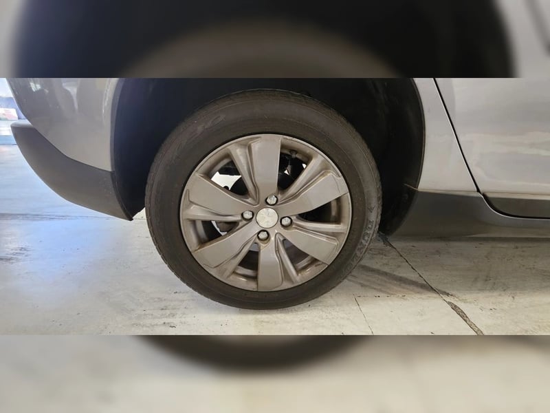 Peugeot 208 PEUGEOT 2008 ACTIVE BLUEHDI 1.6 2019 - Imagen 11 de 18
