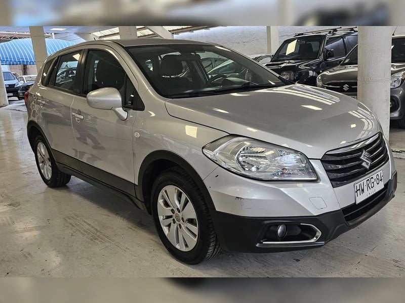 Suzuki SS S-CROSS 1.6 CVT GL AT 4X2 2016 - Imagen 6 de 8