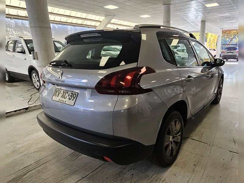 Peugeot 208 PEUGEOT 2008 ACTIVE BLUEHDI 1.6 2019 - Imagen 9 de 18