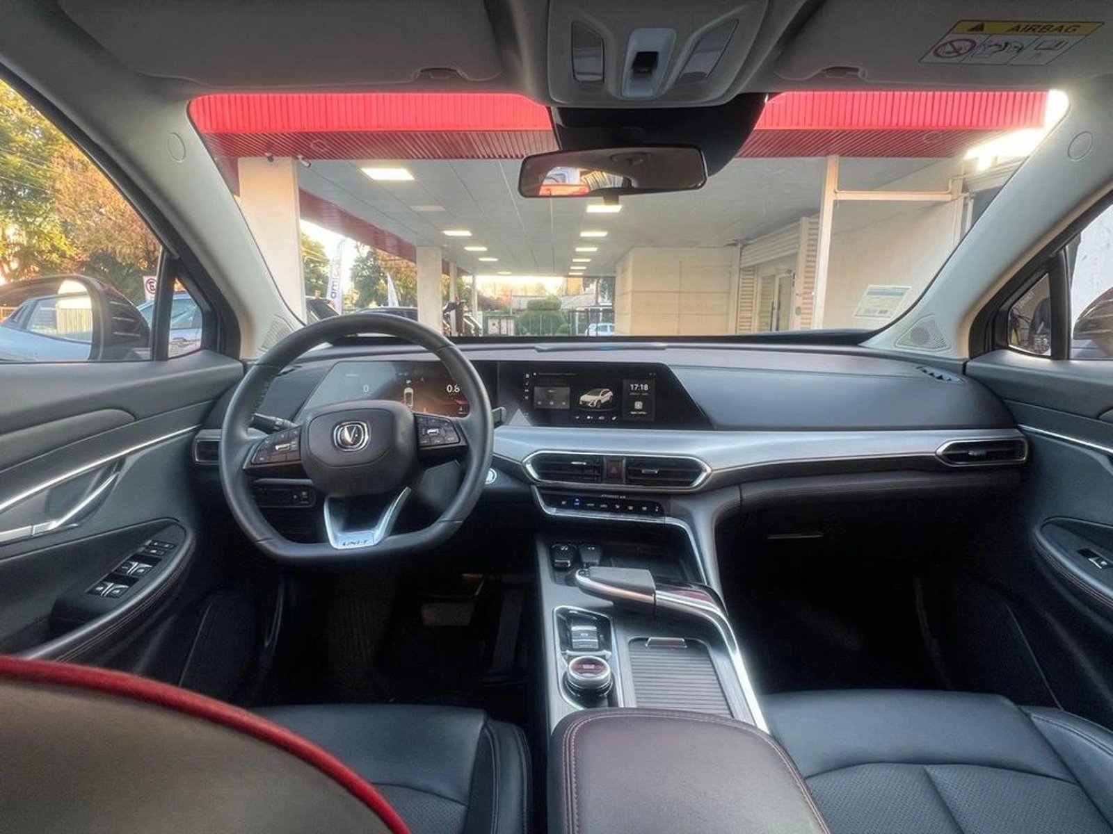 CHANGAN UNI-T LUXURY 1.5 AUT 2024 - Imagen 9 de 15