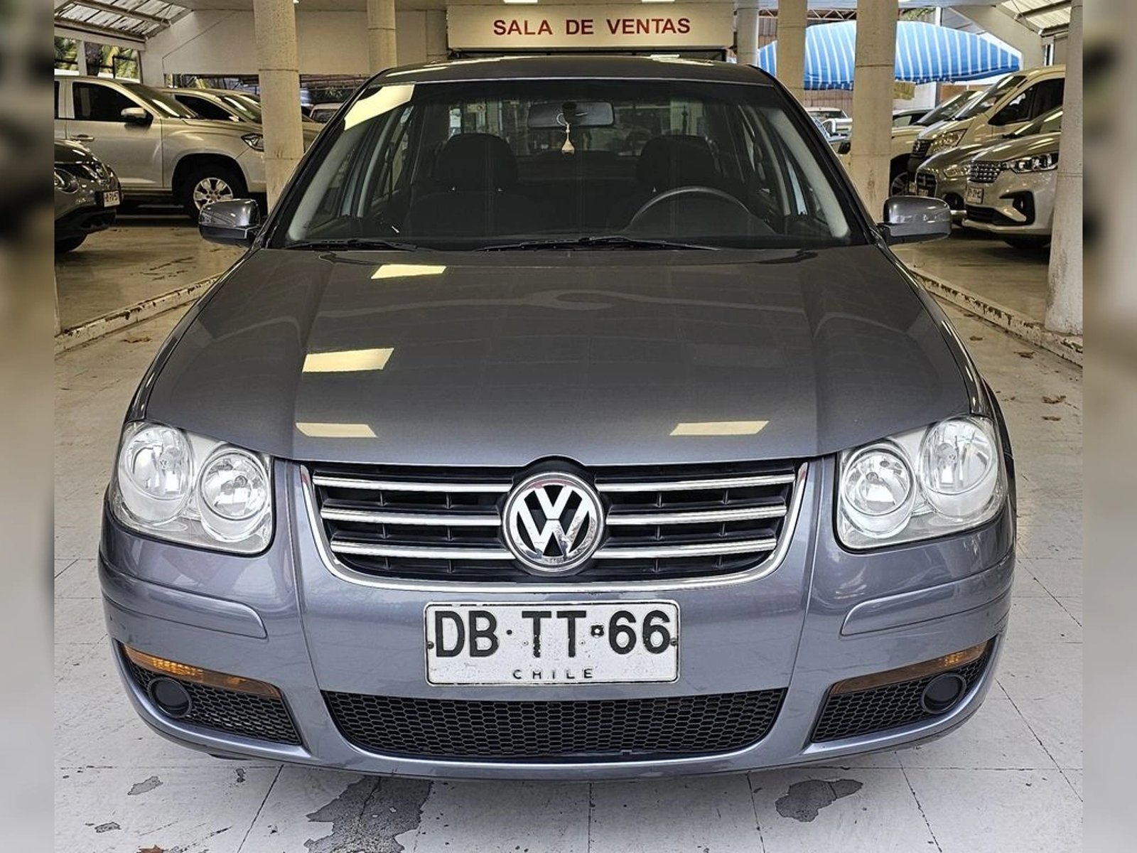 Volkswagen BORA A4 TRENDLINE SKY 2011 - Foto 2 de 20