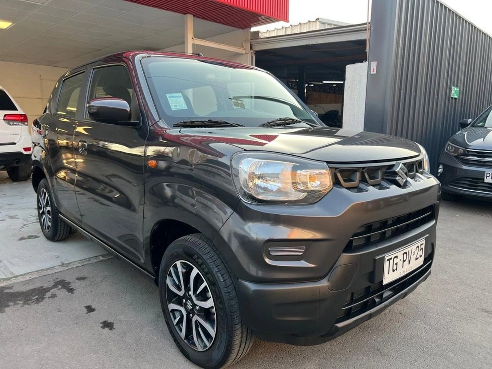 Suzuki S-PRESSO GLX 2024 - Foto 3 de 15