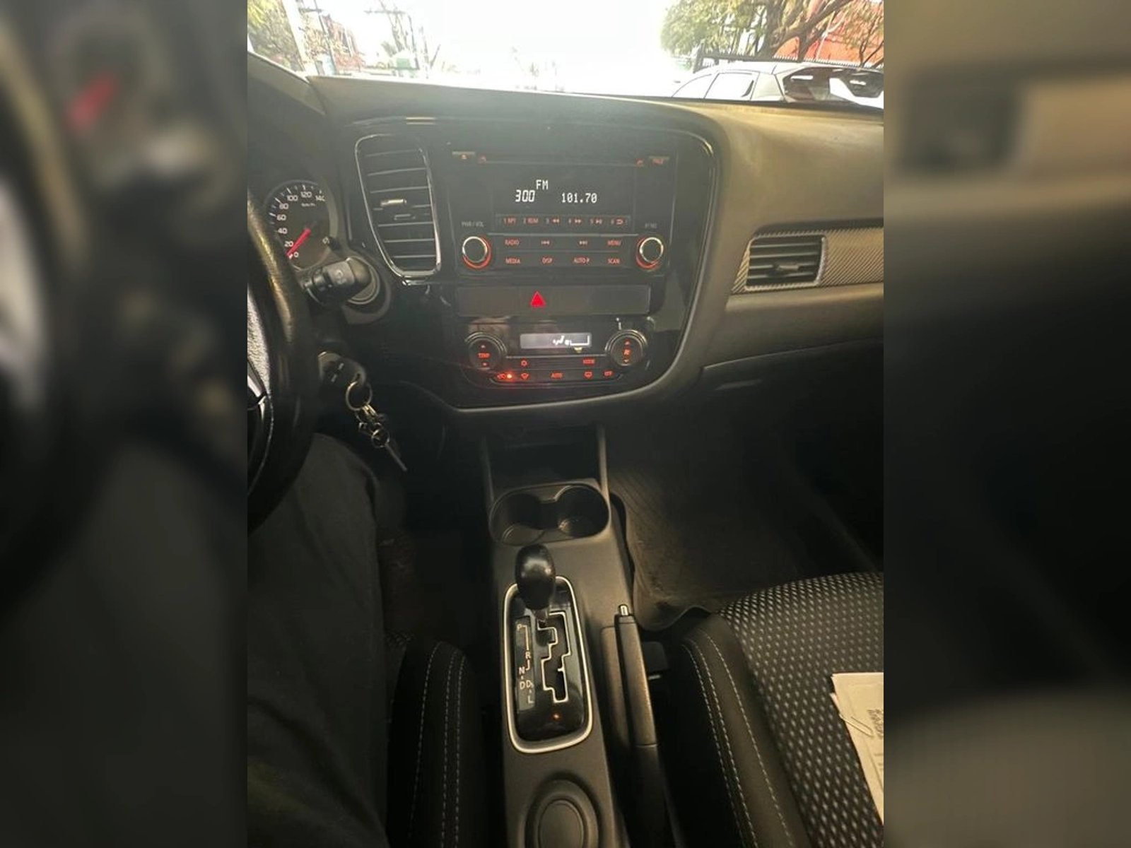 Mitsubishi OUTLANDER gl 2016 - Imagen 12 de 14