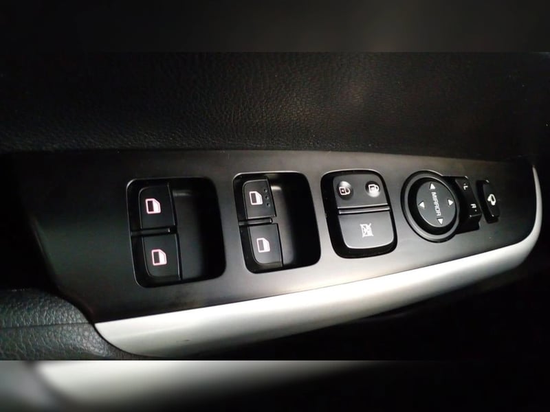 Kia MORNING MORNING MPI 1.2 2021 - Imagen 15 de 17