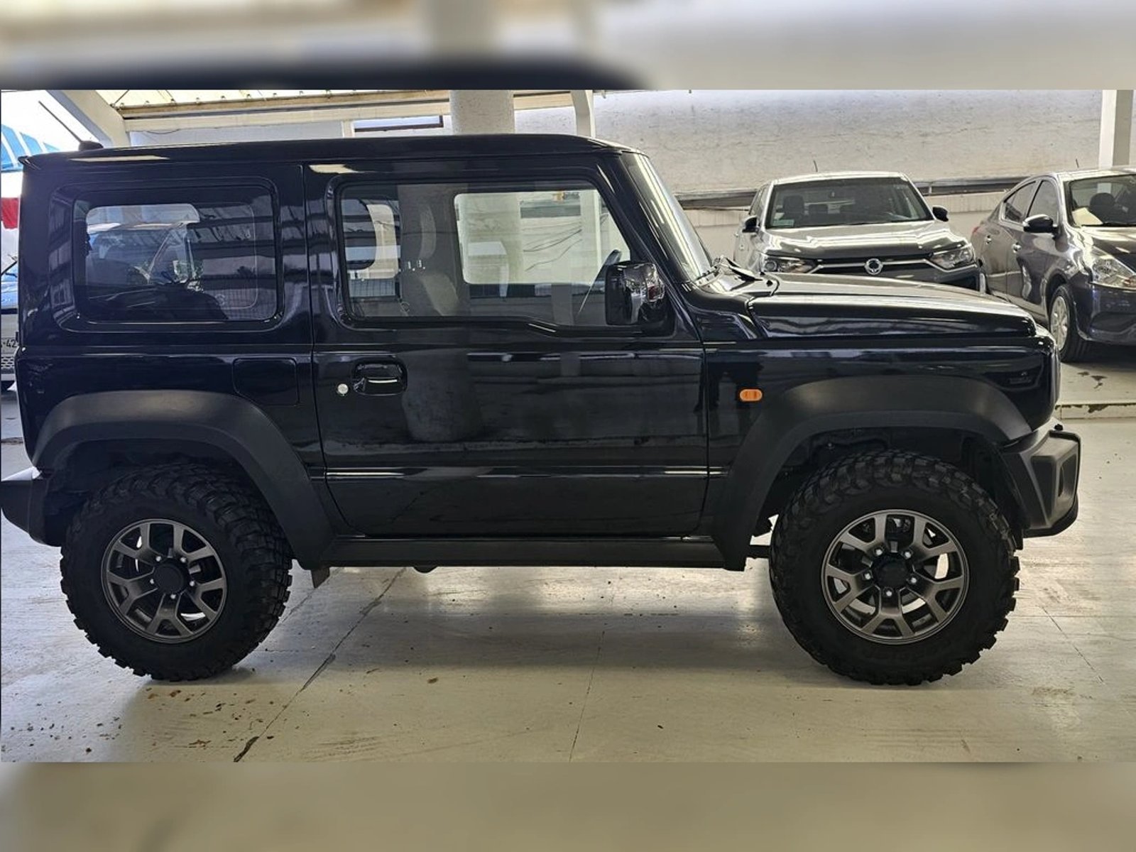 Suzuki SS JIMNY GLX AT 2023 - Foto 4 de 6