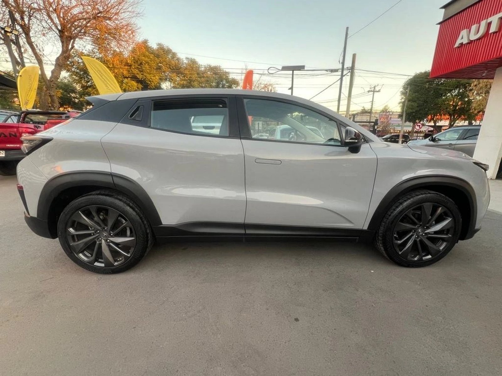 CHANGAN UNI-T LUXURY 1.5 AUT 2024 - Imagen 4 de 15