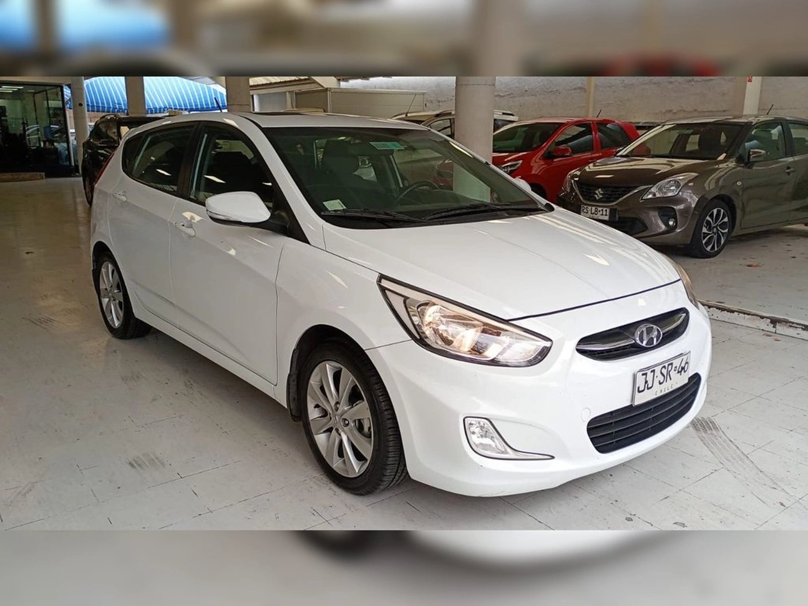 Hyundai ACCENT RB GL 1,6 AUT 2017 - Imagen 15 de 20