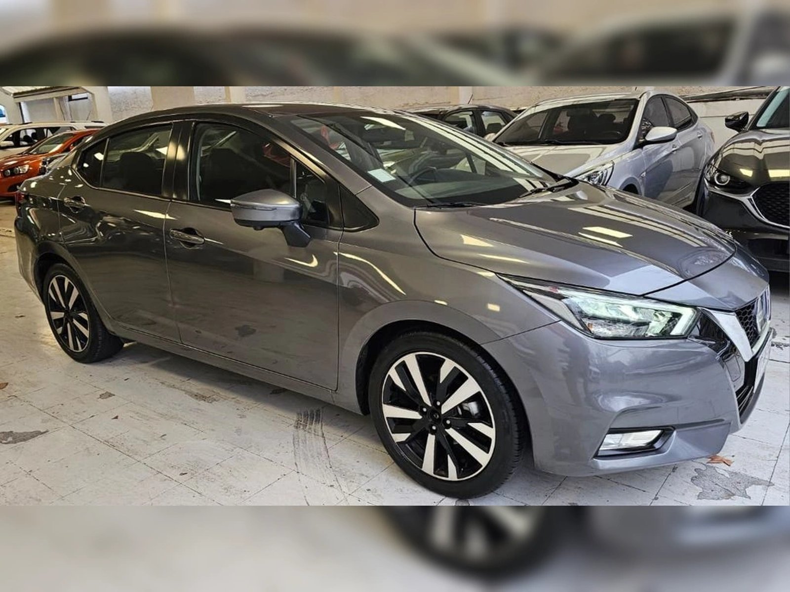 Nissan VERSA CVT 1.6 2022 - Foto 5 de 10