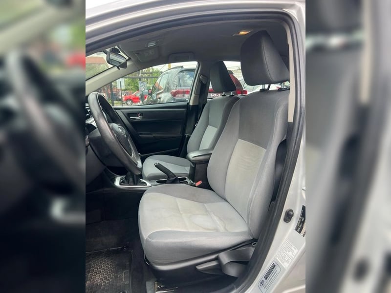 Toyota COROLLA gl 1.8 2016 - Imagen 9 de 14