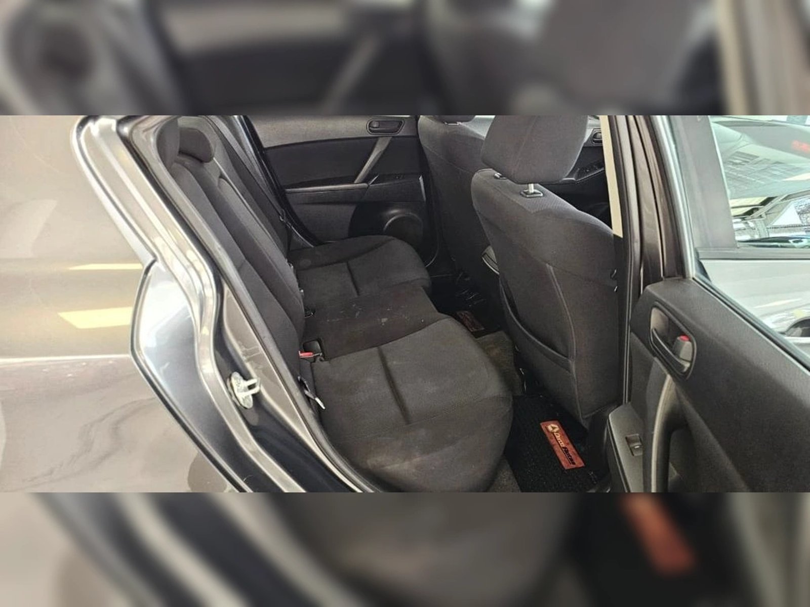 Mazda 3 SEDAN SEDAN 2010 - Imagen 11 de 17