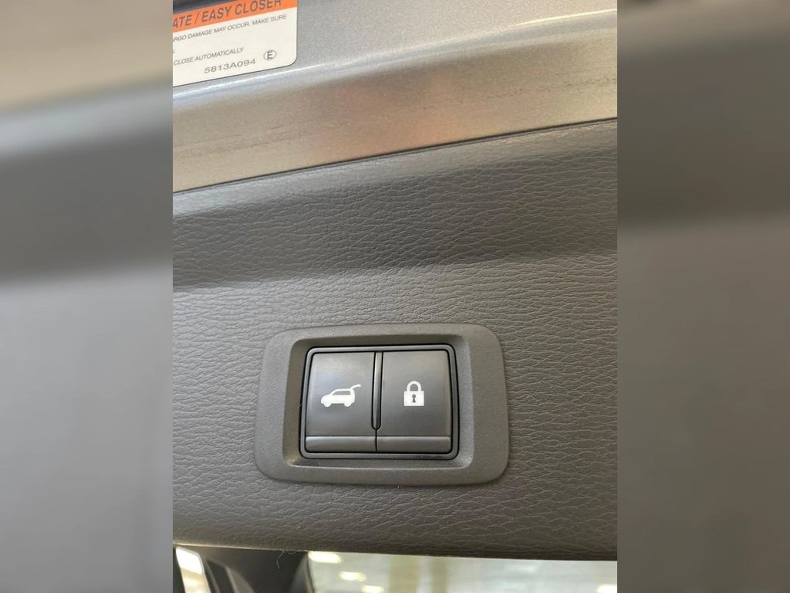 MITSUBISHI OUTLANDER 2.4 GLX + AT 4X4 2023 - Imagen 9 de 16