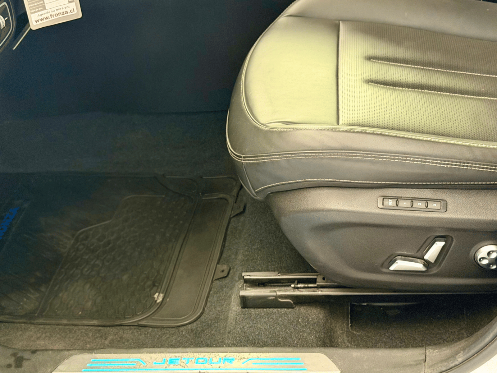 JETOUR X90 PLUS 2.0 4X2 DCT AT 5P 2024 - Imagen 18 de 20