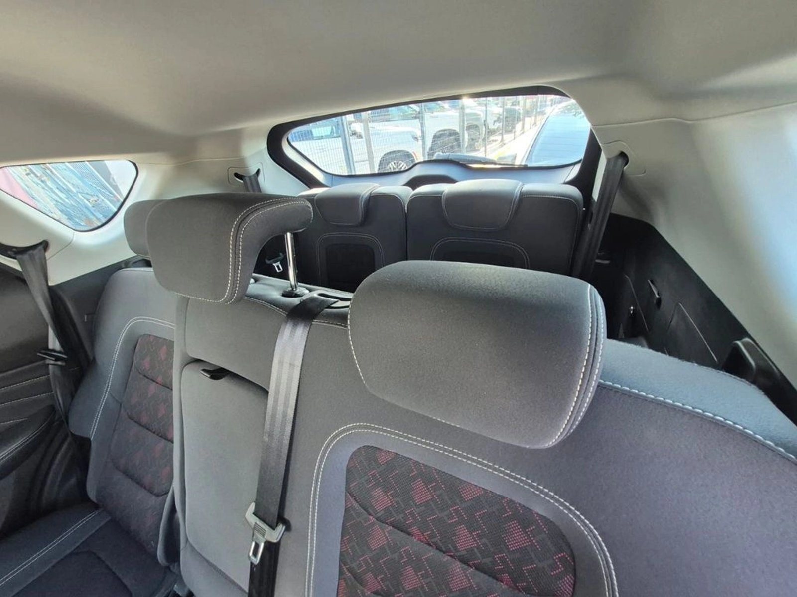 JETOUR X70 1.5 GL MT 2024 - Imagen 19 de 20