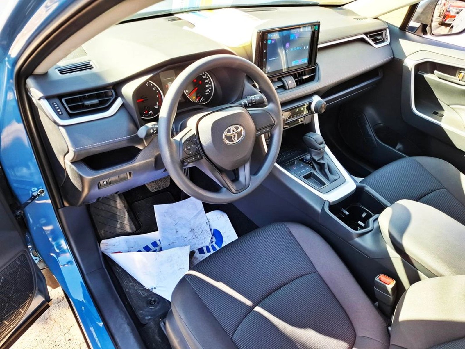 TOYOTA RAV4 2.0 LE CVT 4X2 2026 - Imagen 13 de 20