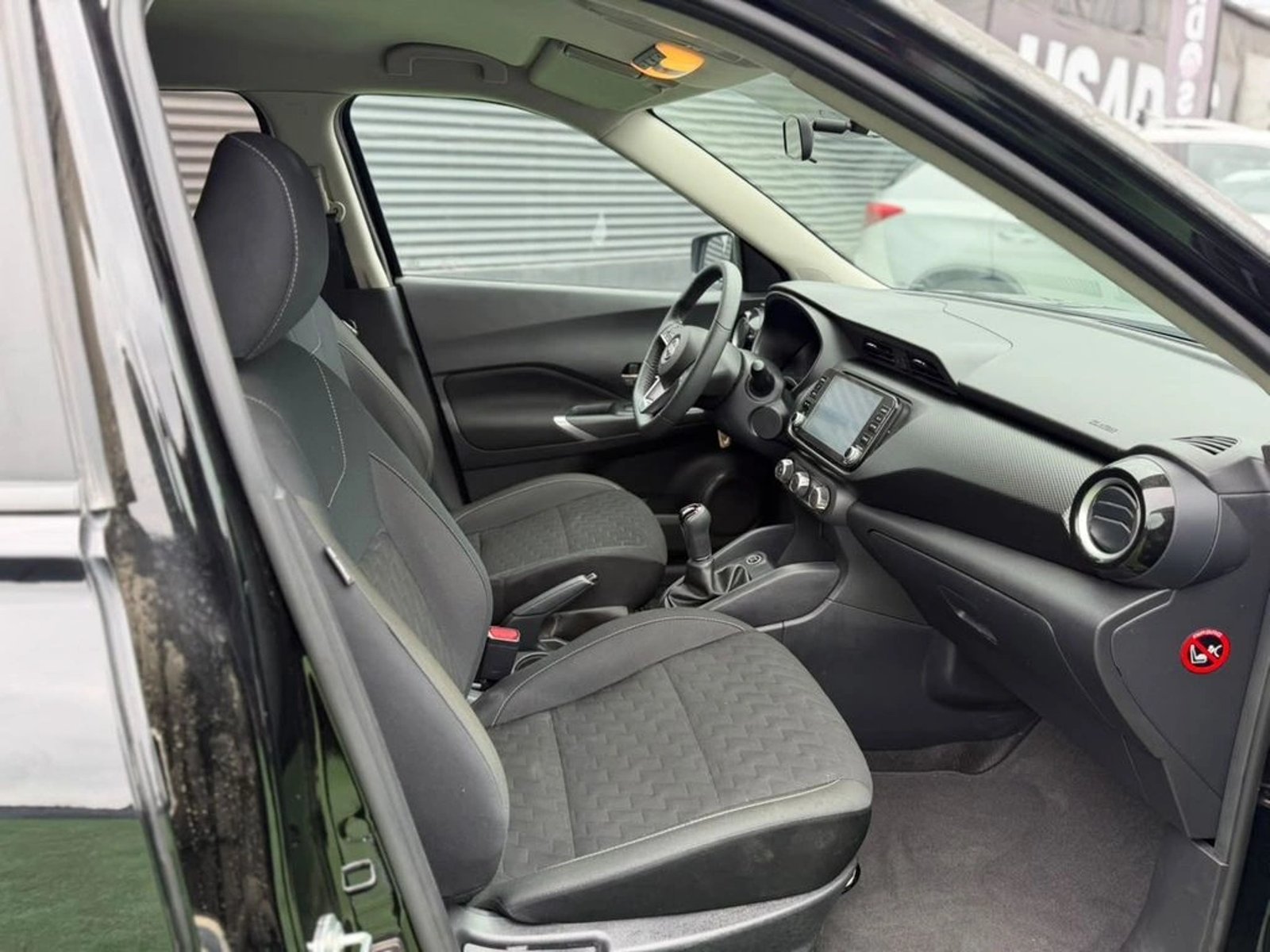 NISSAN KICKS SENSE 2024 - Imagen 12 de 14