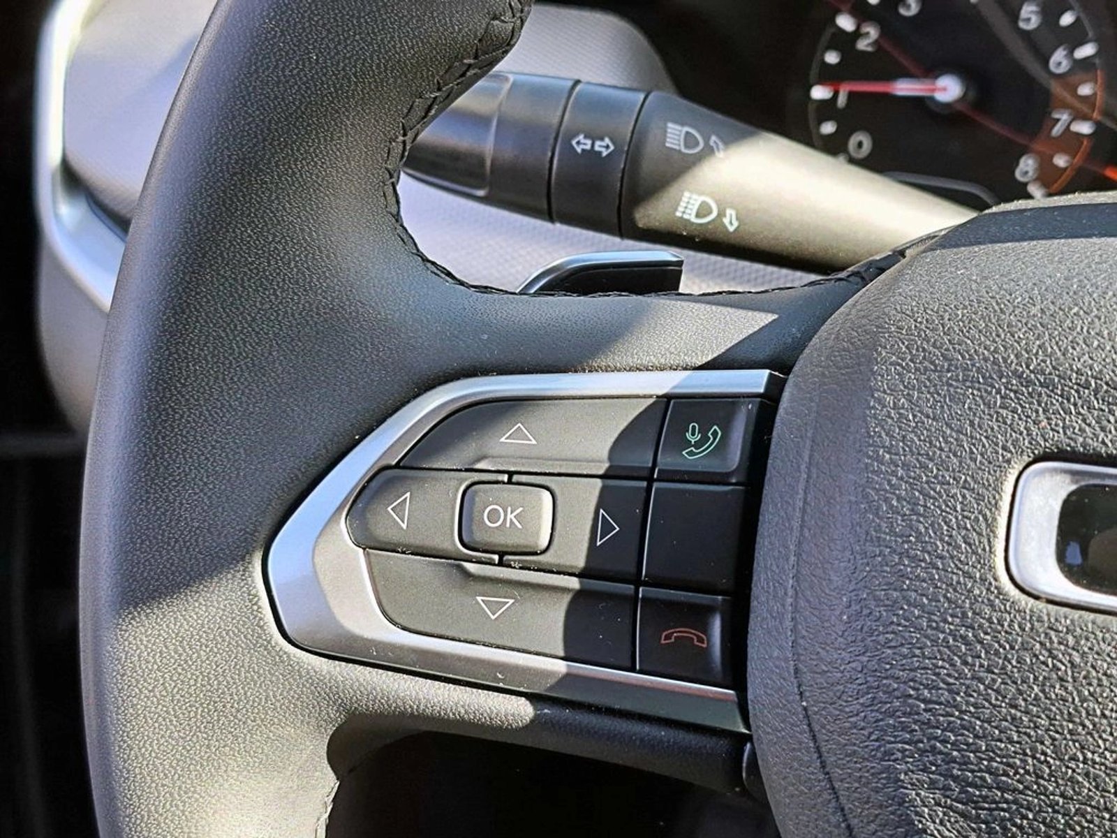Jeep COMPASS 1.3 LONGITUDE AT 4X2 2024 - Imagen 16 de 20