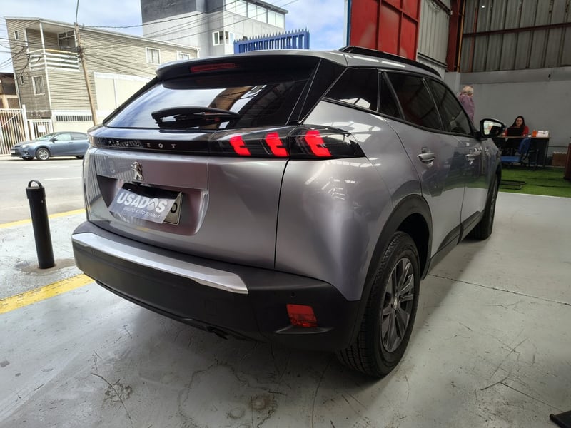Peugeot 2008 1.5 SIGNATURE BLUEHDI 2021 - Imagen 7 de 20